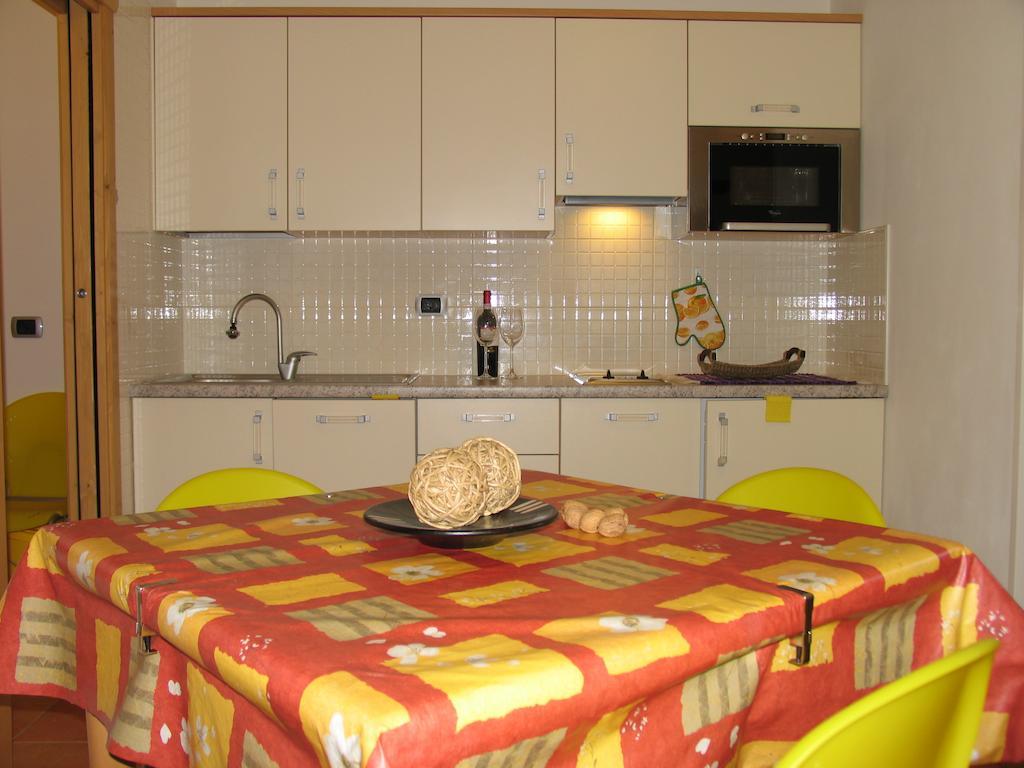 Art Apartments Casa Napell Livigno Room photo