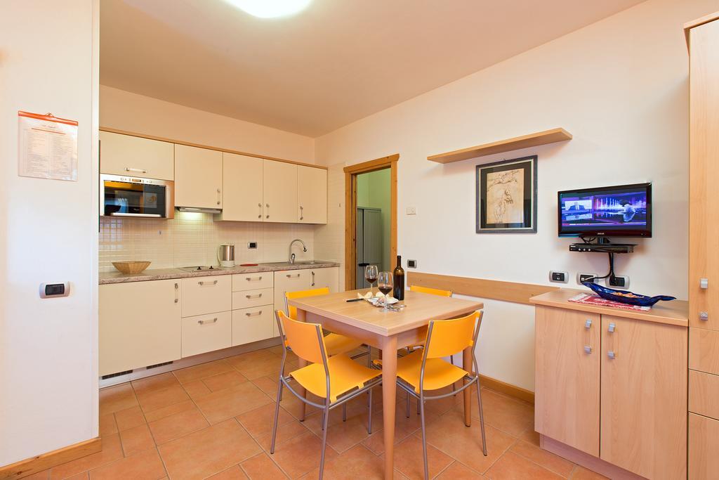 Art Apartments Casa Napell Livigno Exterior photo